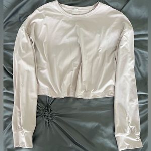 Lululemon Size 4 Abrasion-Resistant Training Long-Sleeve Shirt in Pink Peony